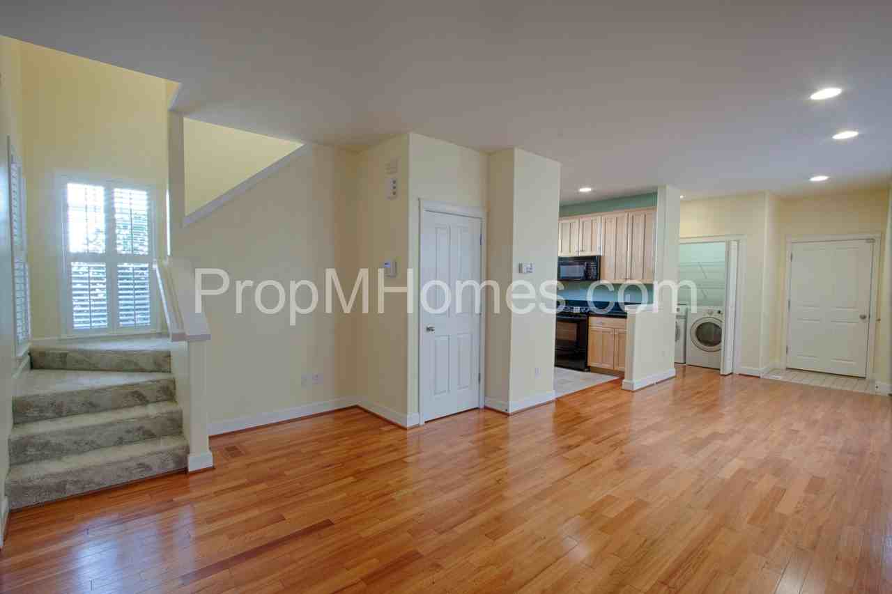 2542 Nw Miller Rd #25 - Photo 5 of 30
