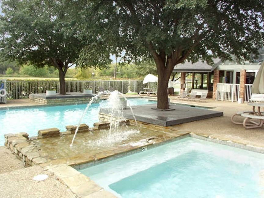 5800 Northwest Dr - Photo 3 of 5