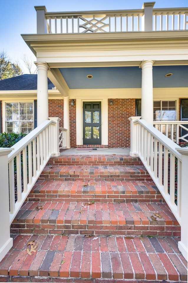 4003 Sunnybrook Drive - Photo 5 of 50