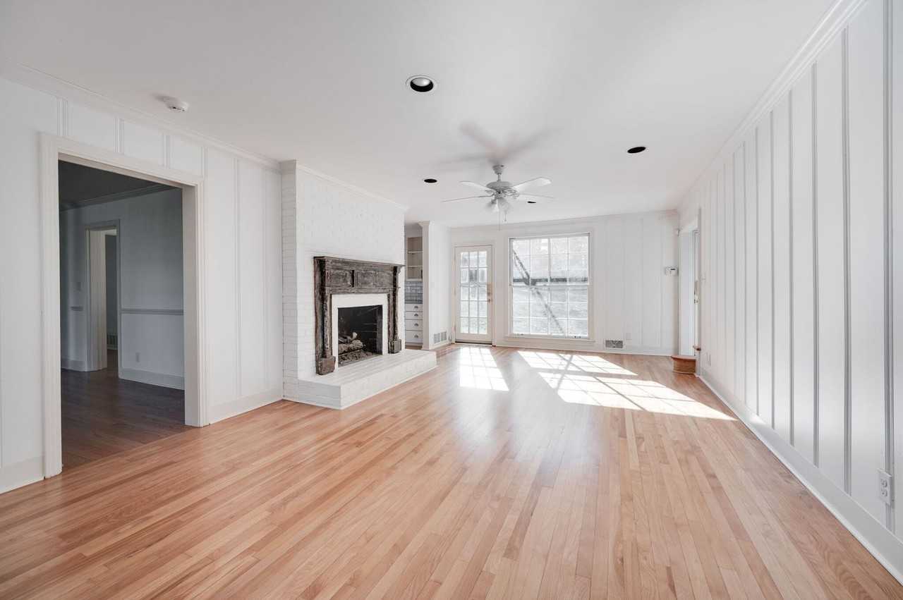 4003 Sunnybrook Drive - Photo 2 of 50