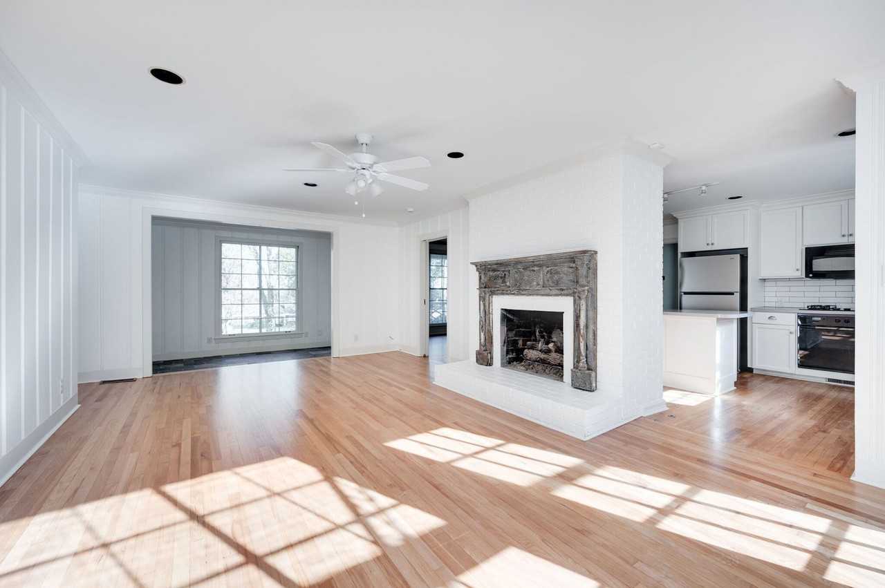 4003 Sunnybrook Drive - Photo 3 of 50