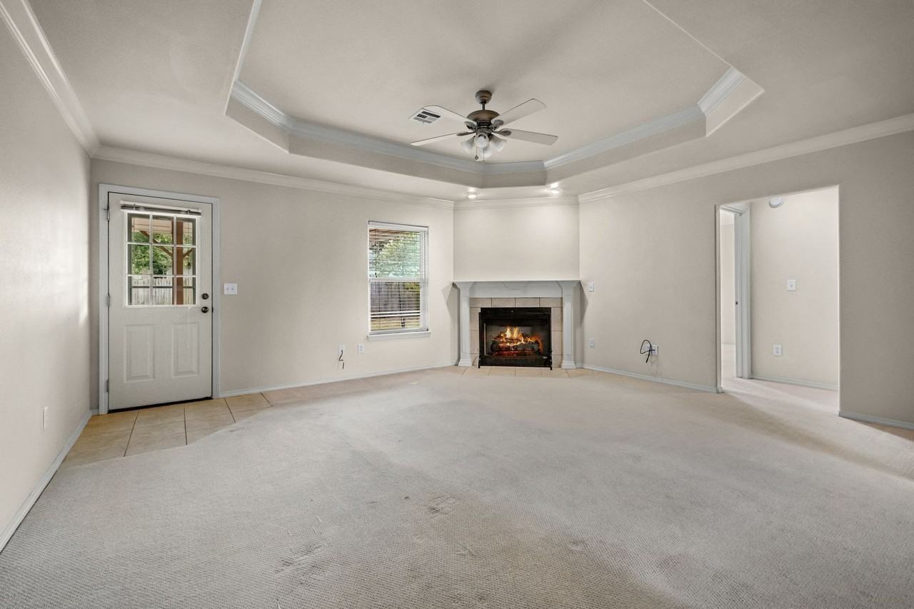 705 Sw Crystal St - Photo 6 of 28