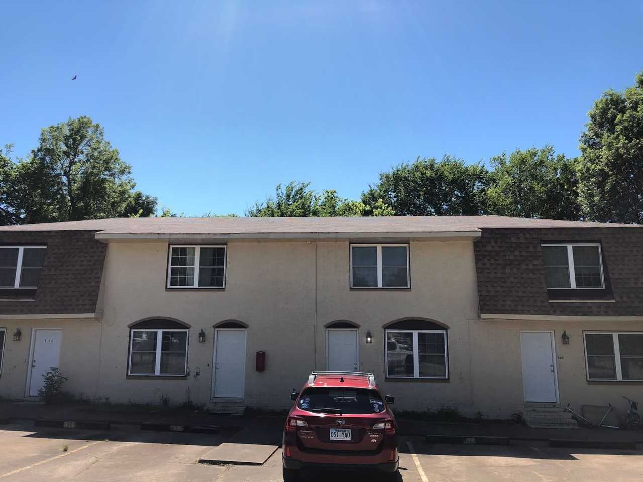 513 N Betty Jo Dr - Photo 2 of 8