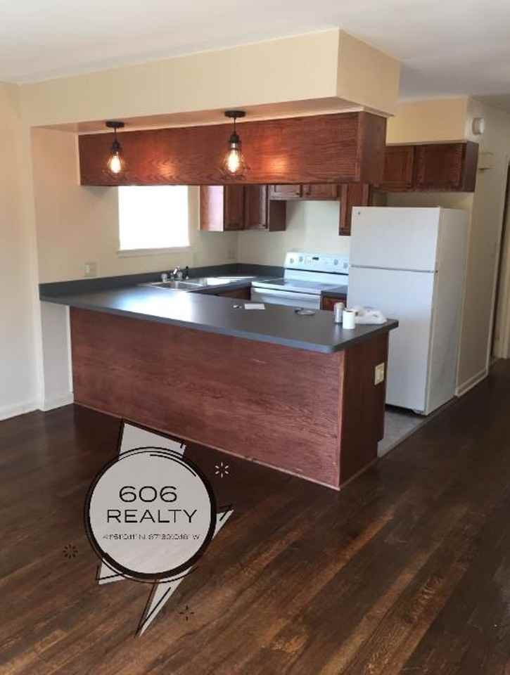 1246-1248 S 51st Ct, Cicero - Photo 3 of 8