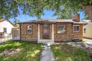 featured image of 2215 N Corona St