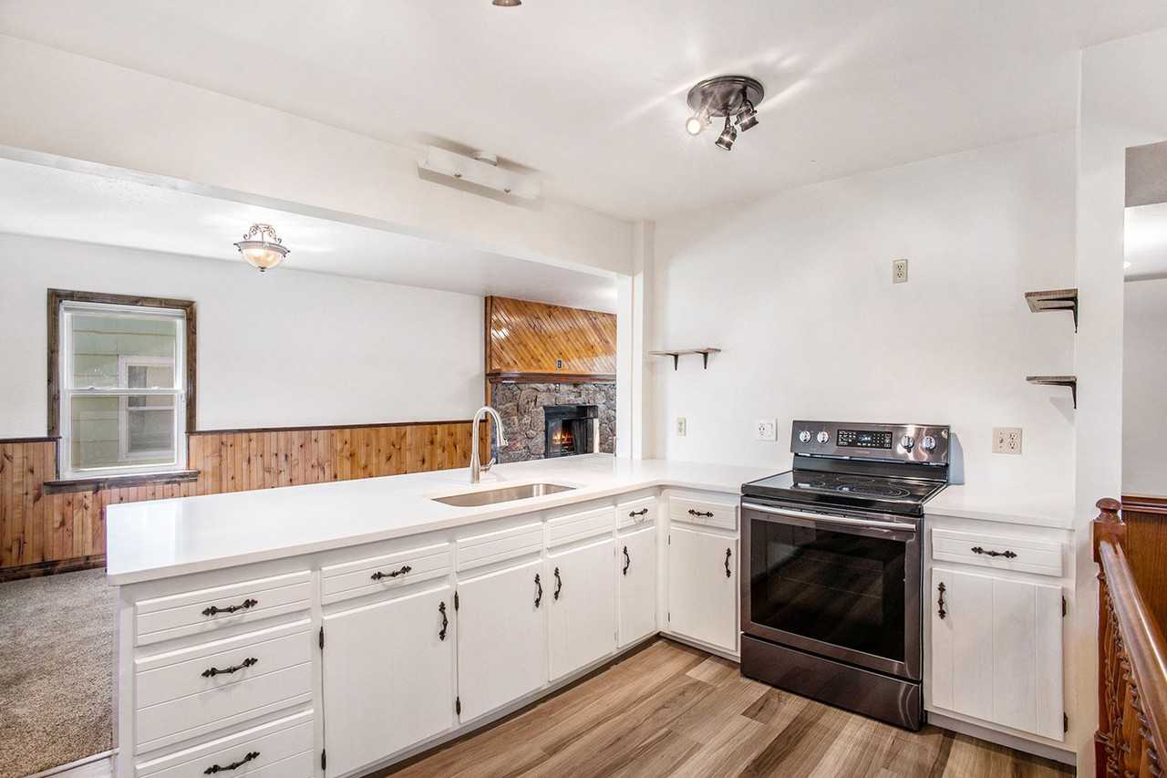 2215 N Corona St - Photo 6 of 25