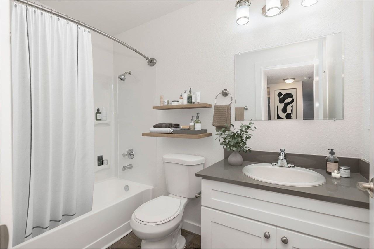 Wildwood Apartments - Photo 5 of 11