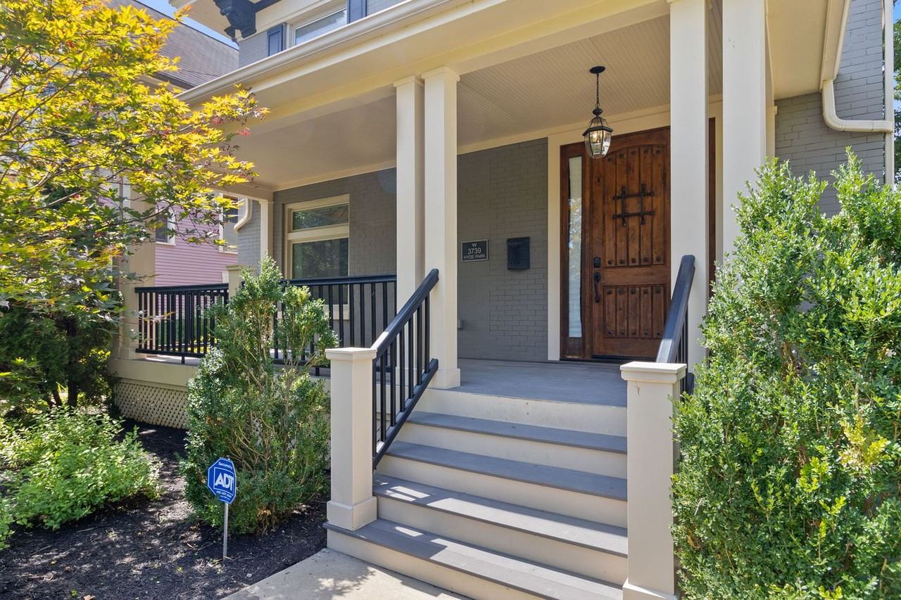 3739 Hyde Park Ave - Photo 4 of 50