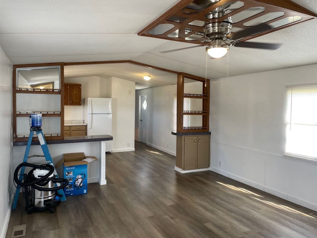 447 Steed Rd - Photo 3 of 16