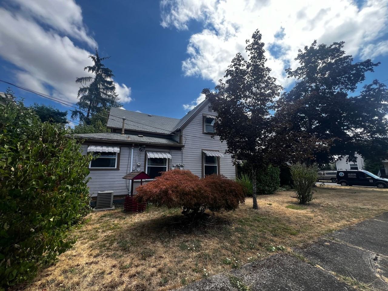 840 Birch Ave - Photo 2 of 20