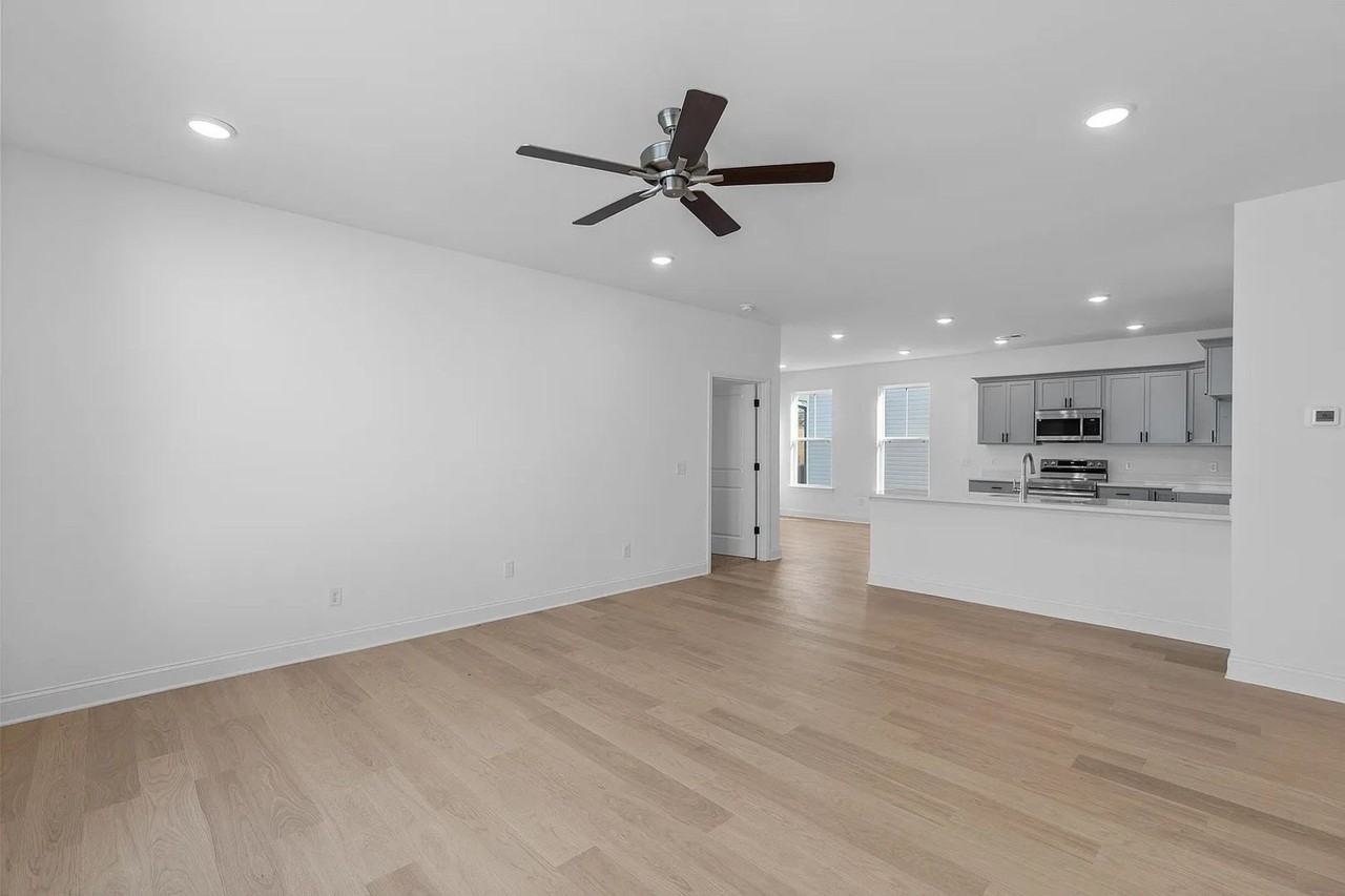 8965 James Creek Dr - Photo 2 of 18