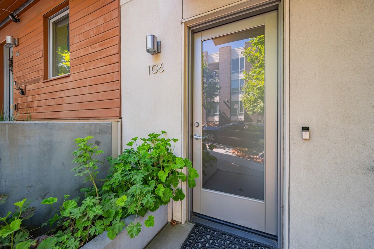 106 Coleman St #106 - Photo 2 of 26