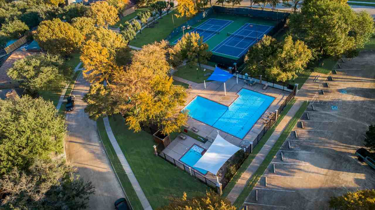 6517 Gatlin Pl #NA - Photo 3 of 42