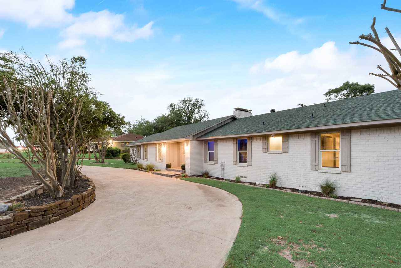 6217 Alpha Rd #NA - Photo 5 of 48