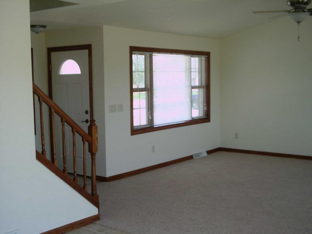 887 Highland Park Rd #887 - Photo 5 of 12