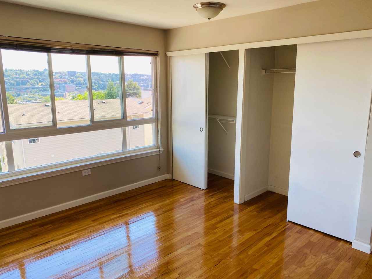 1226 Taylor Ave N #8 - Photo 6 of 14