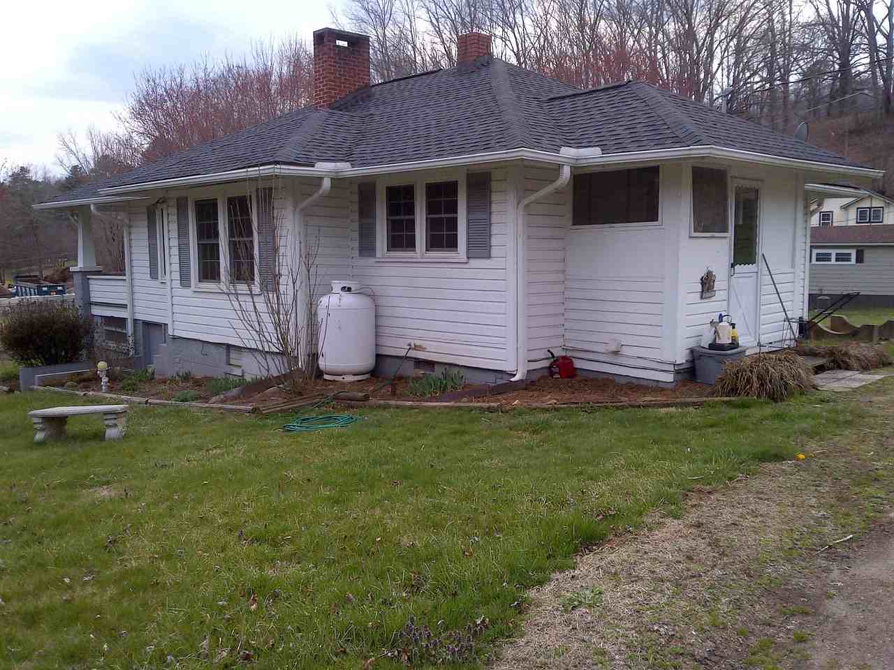 245 Jim Sellers St #NA - Photo 2 of 17