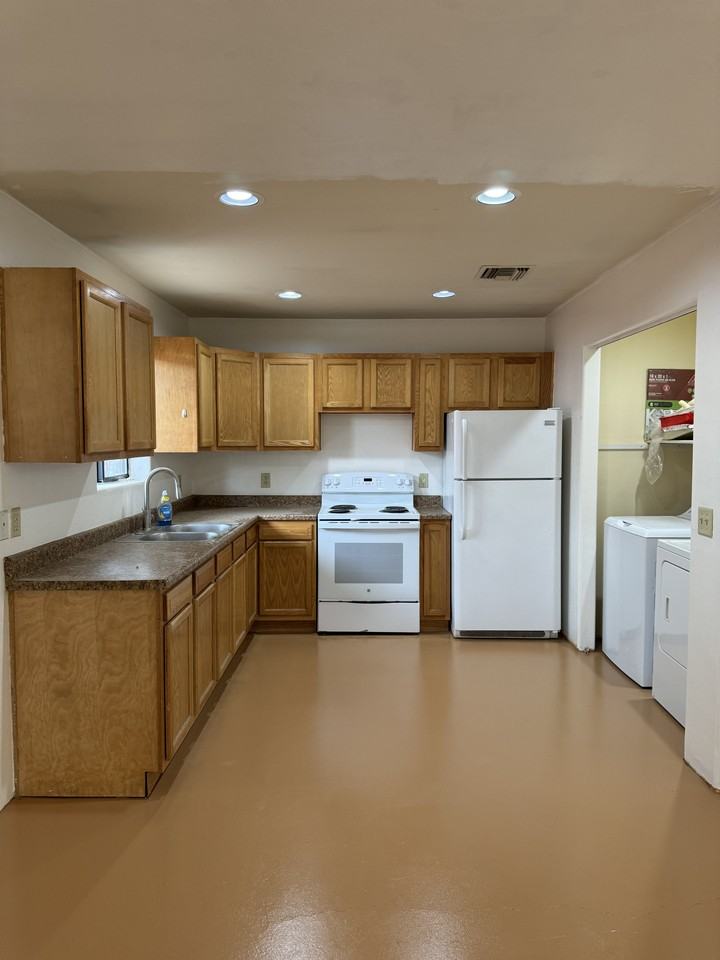 1626 W Delaware St #2 - Photo 2 of 19