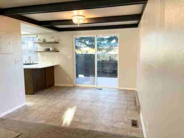 105 Westview Ct #105 - Photo 3 of 12