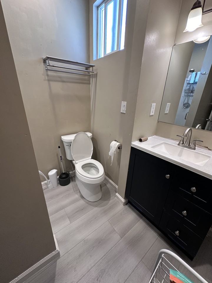 375 E Saint James St - Photo 7 of 7