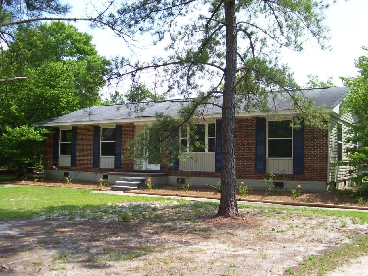 700 W Philadelphia Avenue - Photo 3 of 50