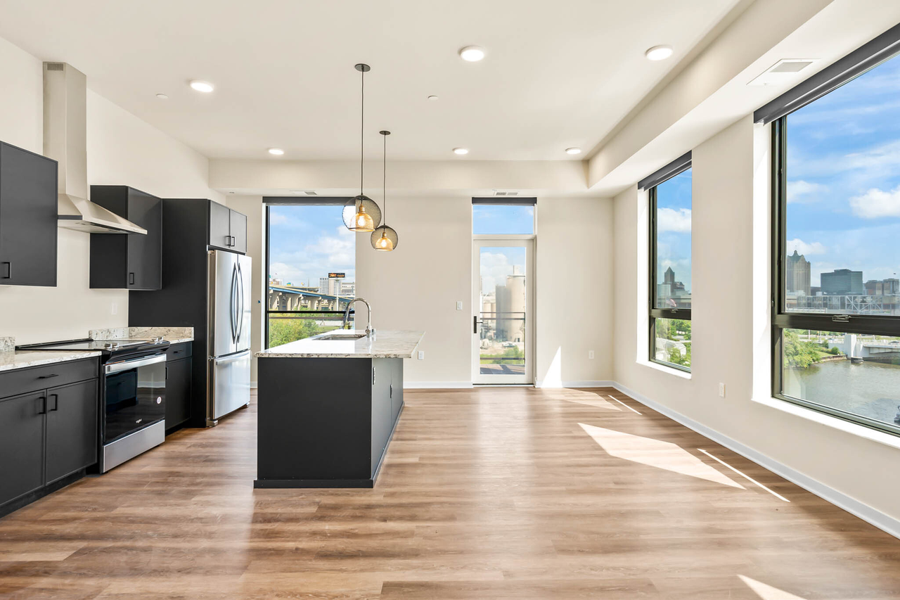 Power House - Photo 7 of 50