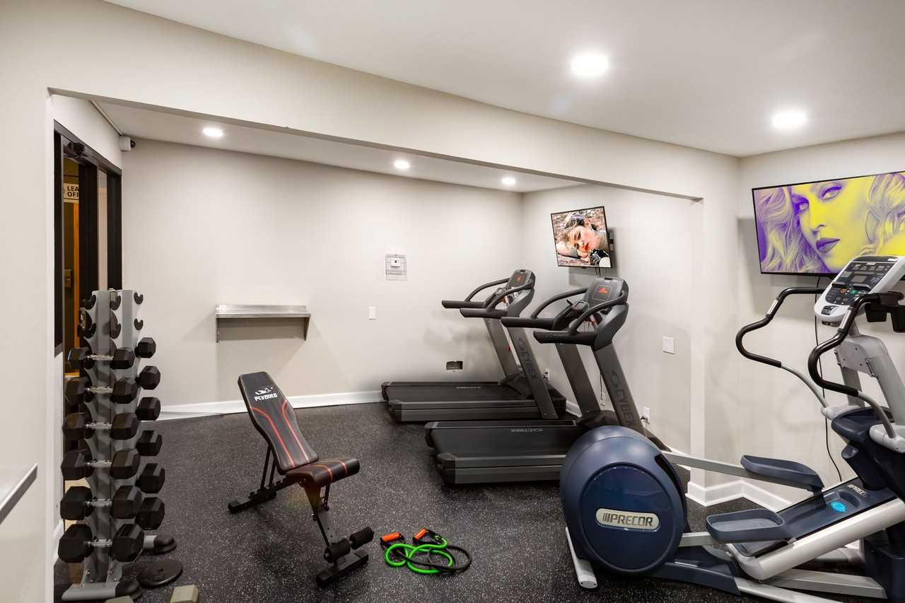 The Vibe at 8035 Apartments - Photo 7 of 50