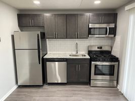 featured image of 1070 W Bridge St