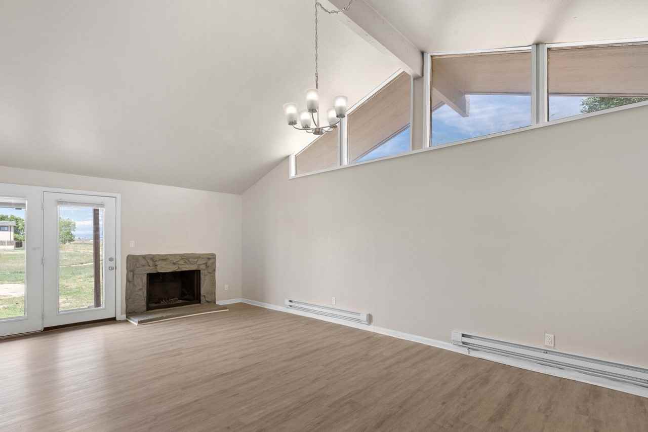 667 E Clarion Dr #D - Photo 3 of 15