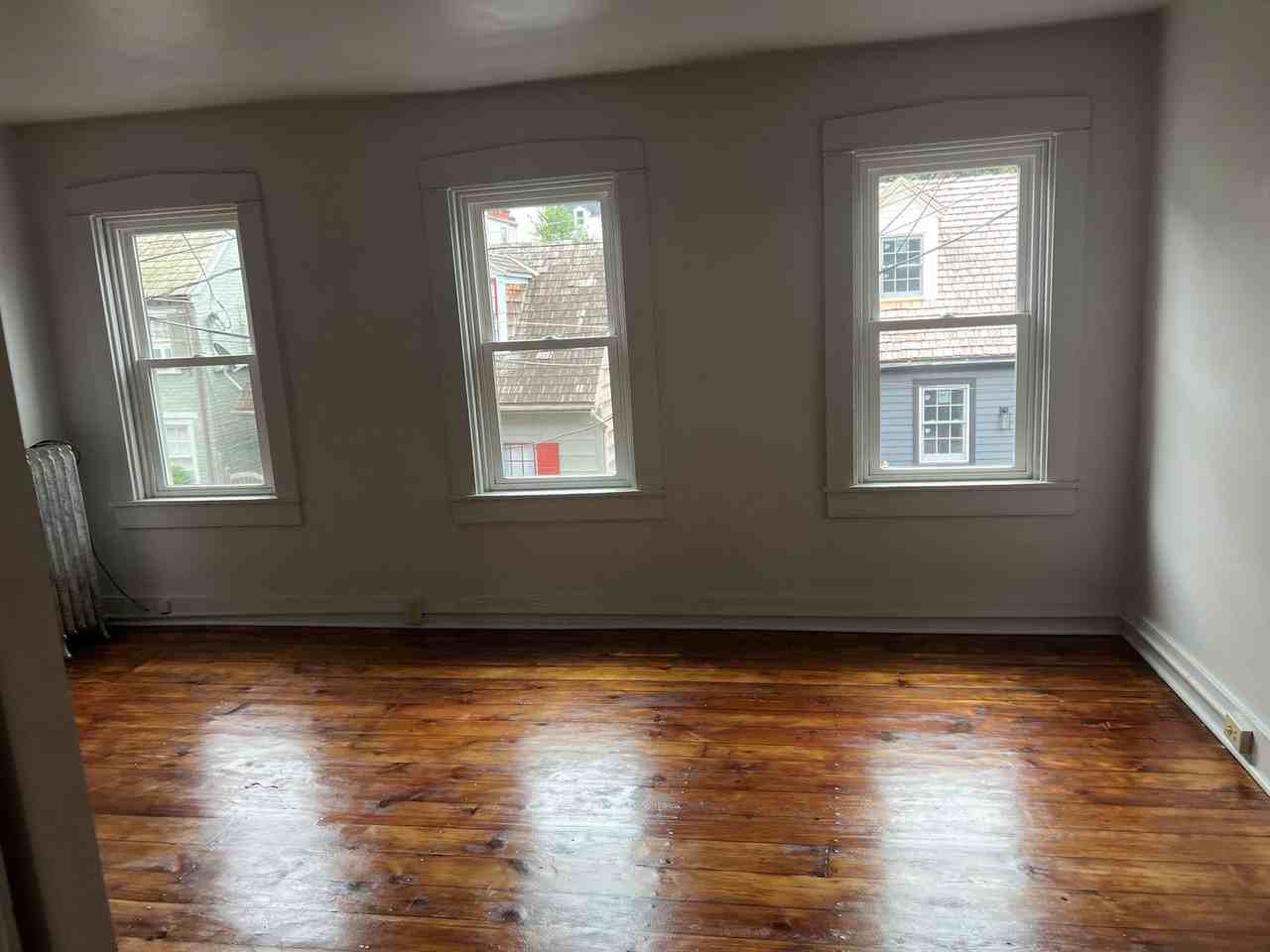 146 Howard Ave - Photo 2 of 16