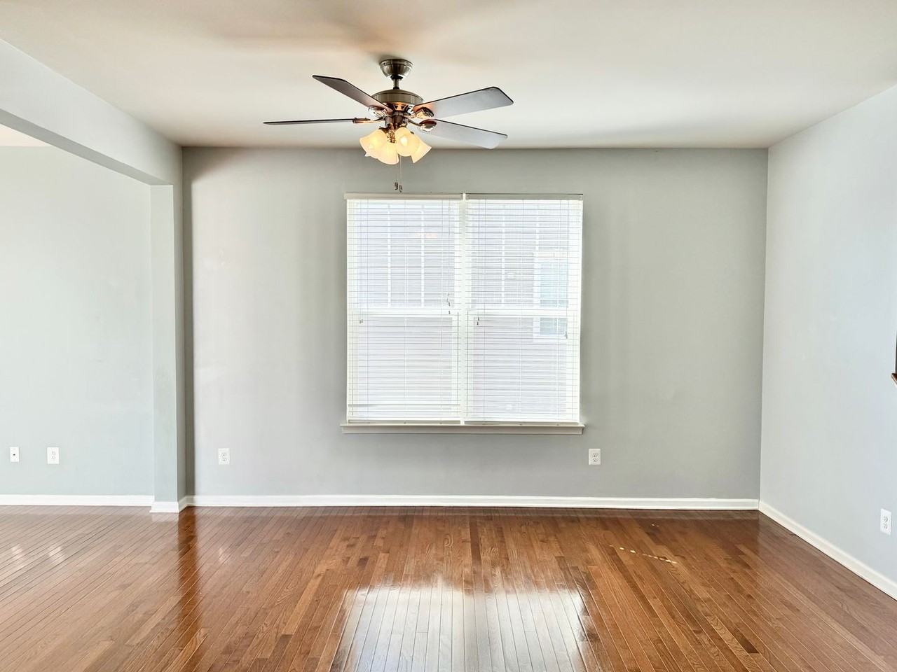 7 Coulter Ln - Photo 5 of 23