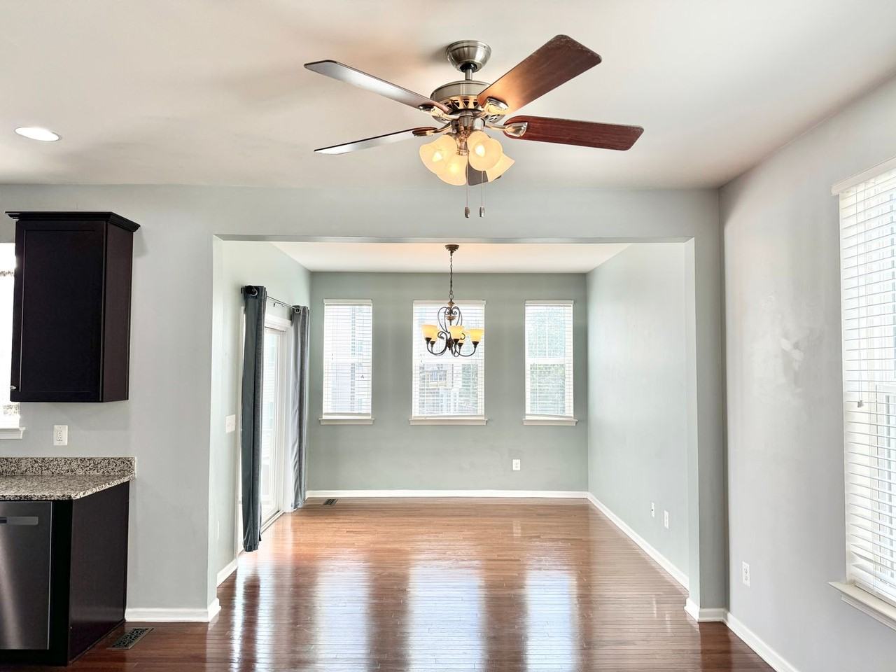 7 Coulter Ln - Photo 6 of 23