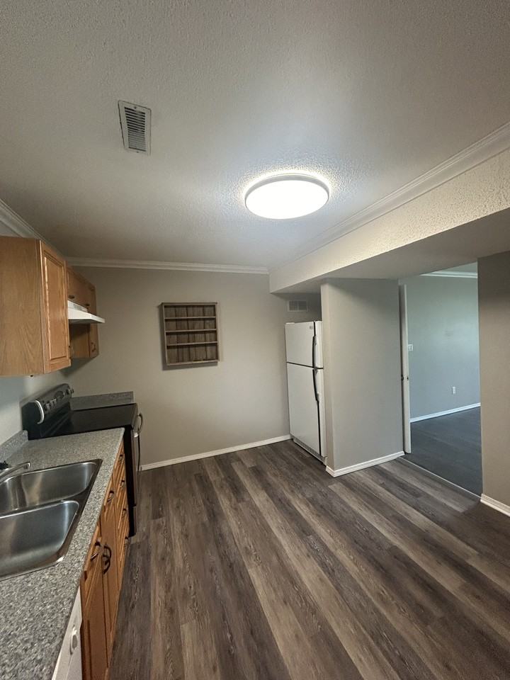 46376 Angela Avenue - Photo 3 of 17