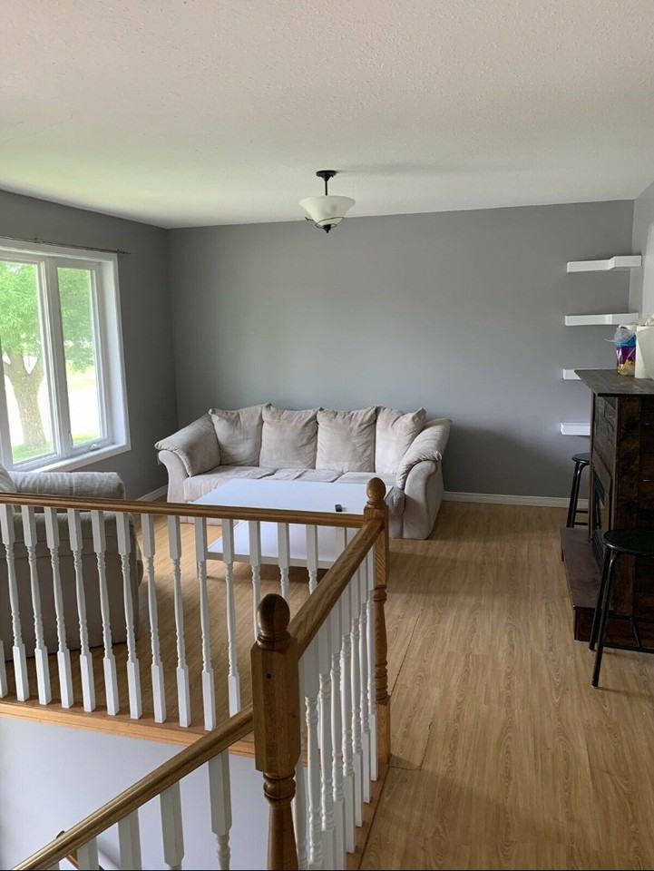 588 Howden St #5 - Photo 5 of 28
