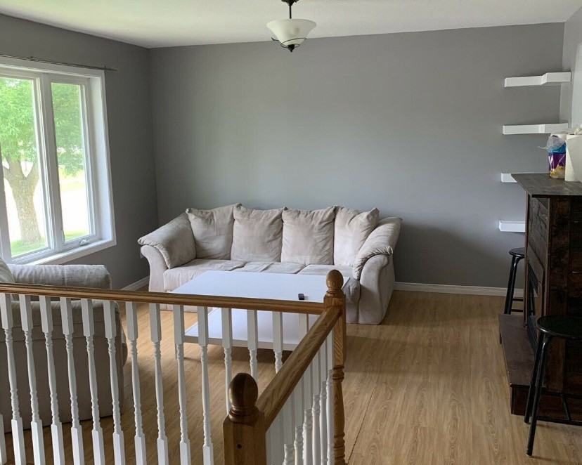 588 Howden St #5 - Photo 6 of 28