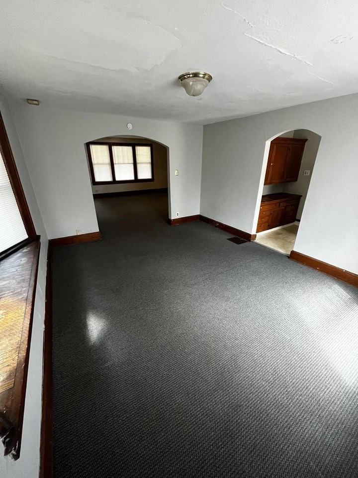 108 N Mckinley Ave - Photo 6 of 15