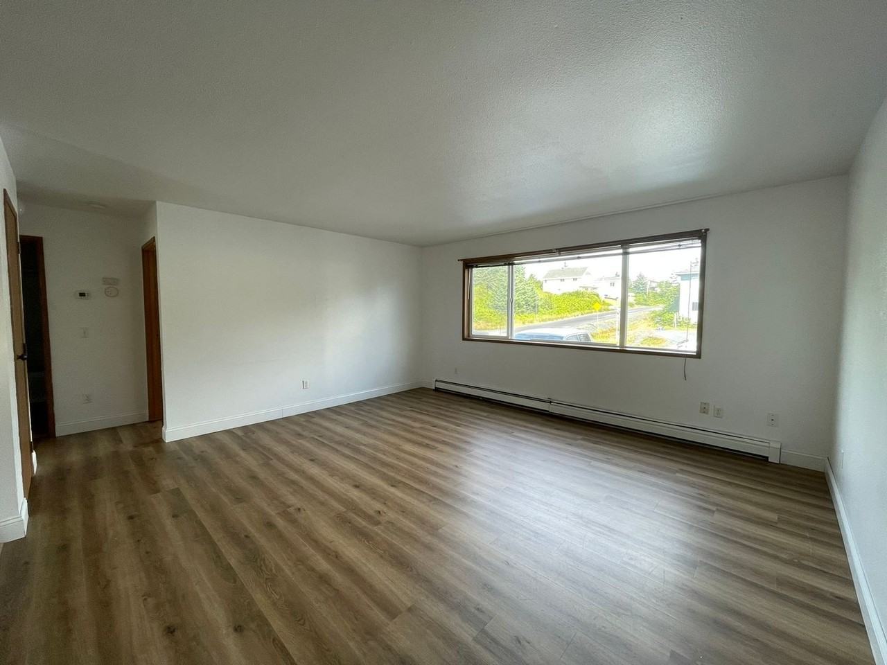 536 Perez Way - Photo 2 of 12