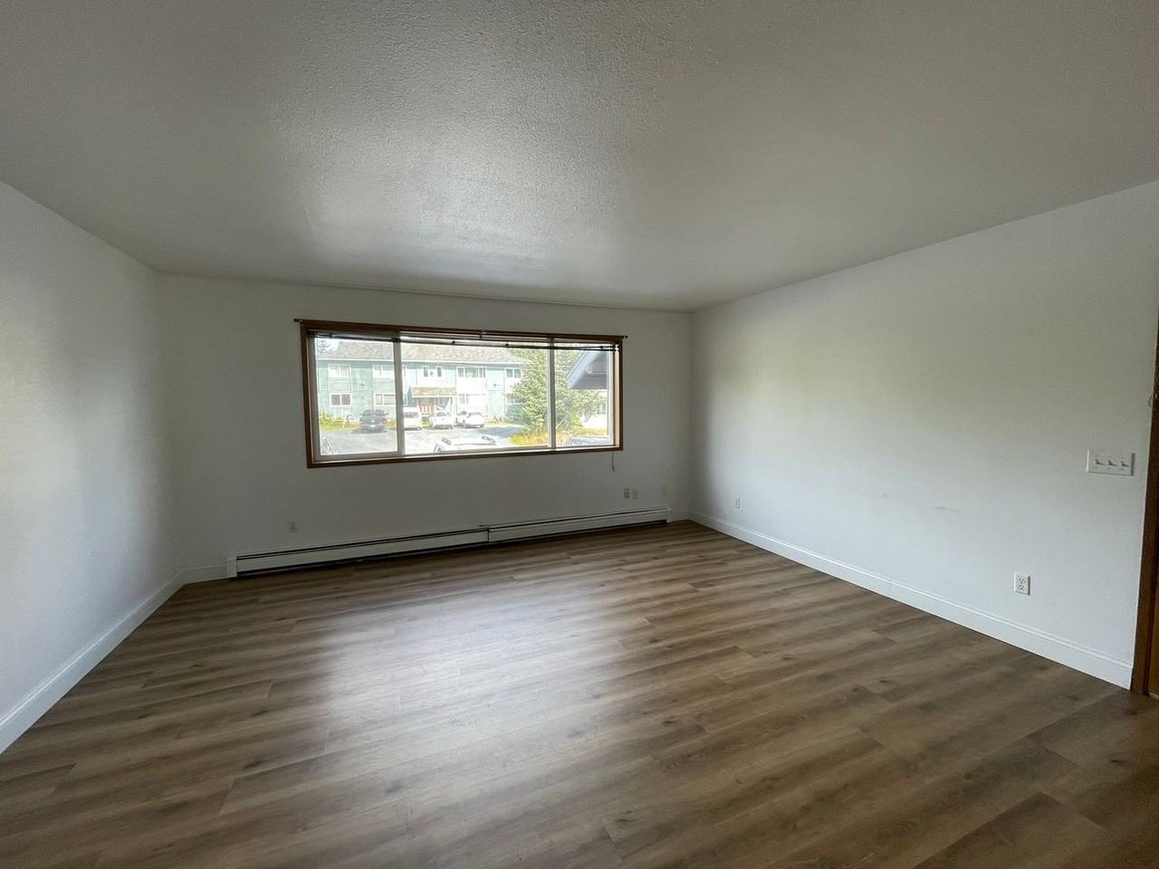 536 Perez Way - Photo 3 of 12