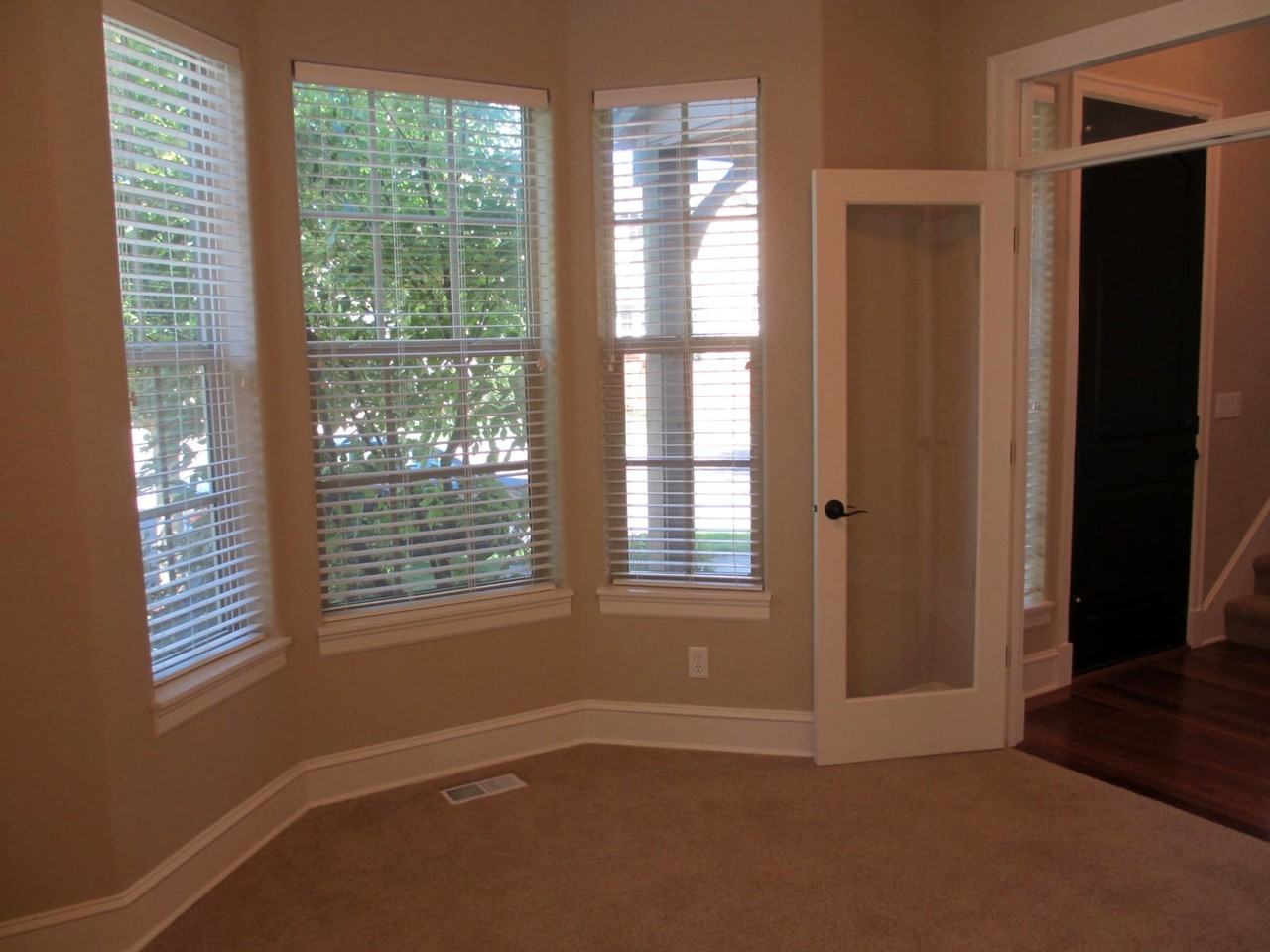 13516 Sw Fischer Rd - Photo 2 of 22
