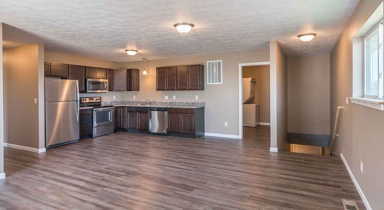 3 spacious bedrooms and 2 full bathrooms. - Photo 3 of 12