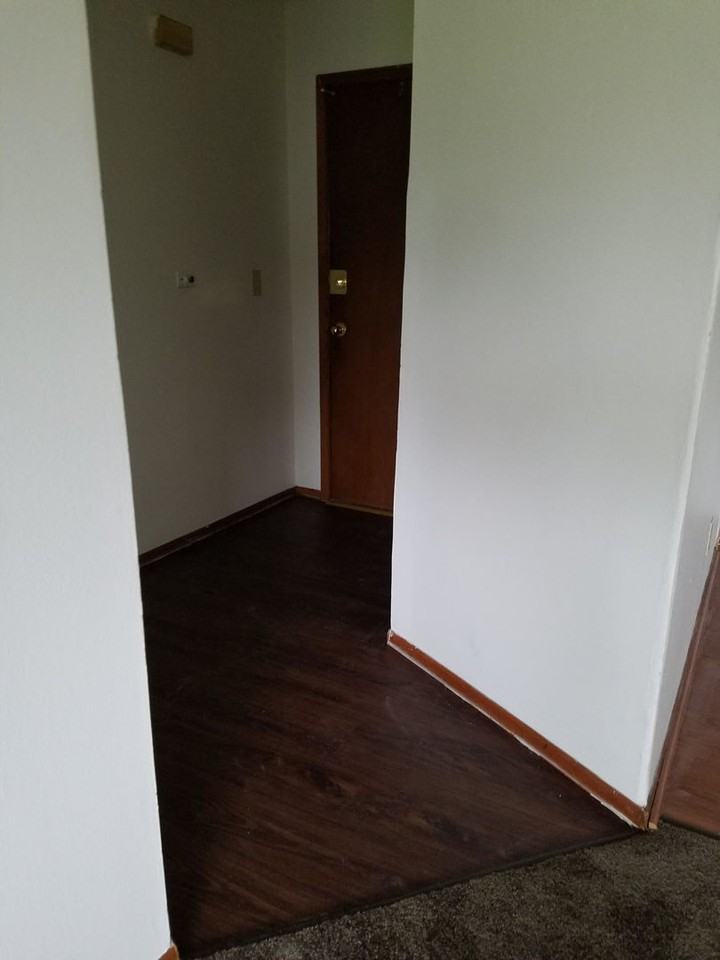 6115 S. 13th - Photo 2 of 9