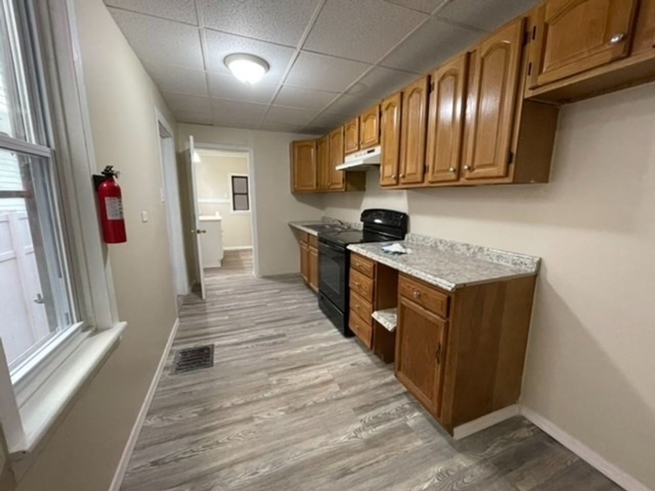 623 Cedar St - Photo 2 of 13