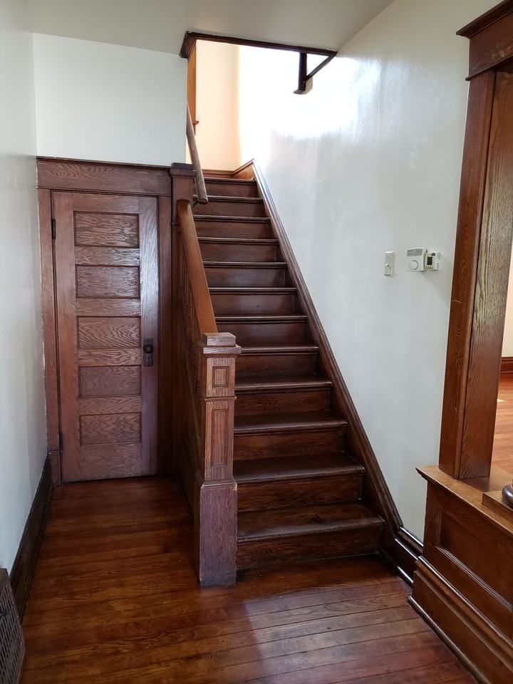 533 Clayton Ave - Photo 2 of 9