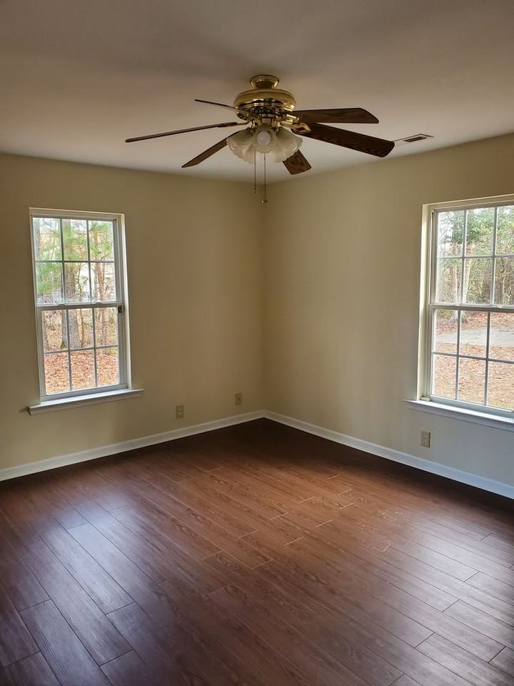 420 Neck Rd - Photo 3 of 12