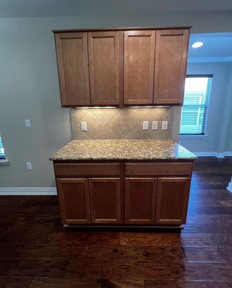 112 Eisenhower Ct - Photo 7 of 43