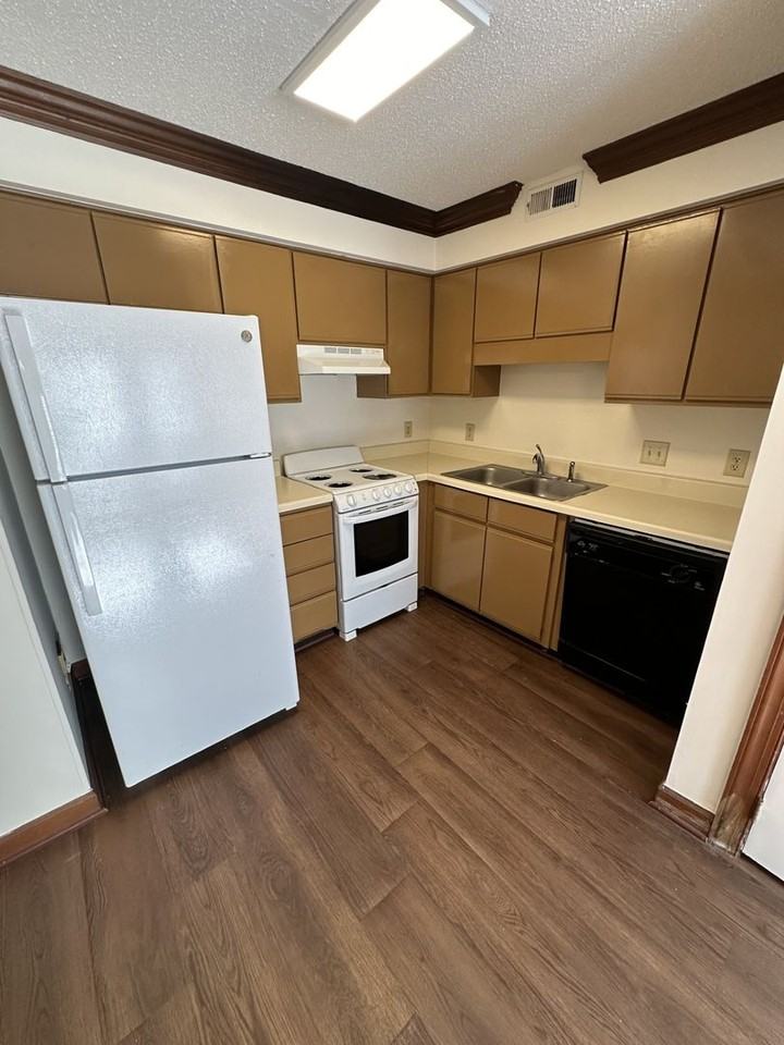 3532 Ivy Commons Dr - Photo 3 of 8