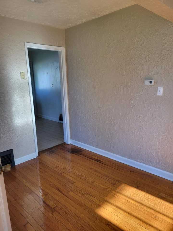13 Greenwood Dr - Photo 3 of 4