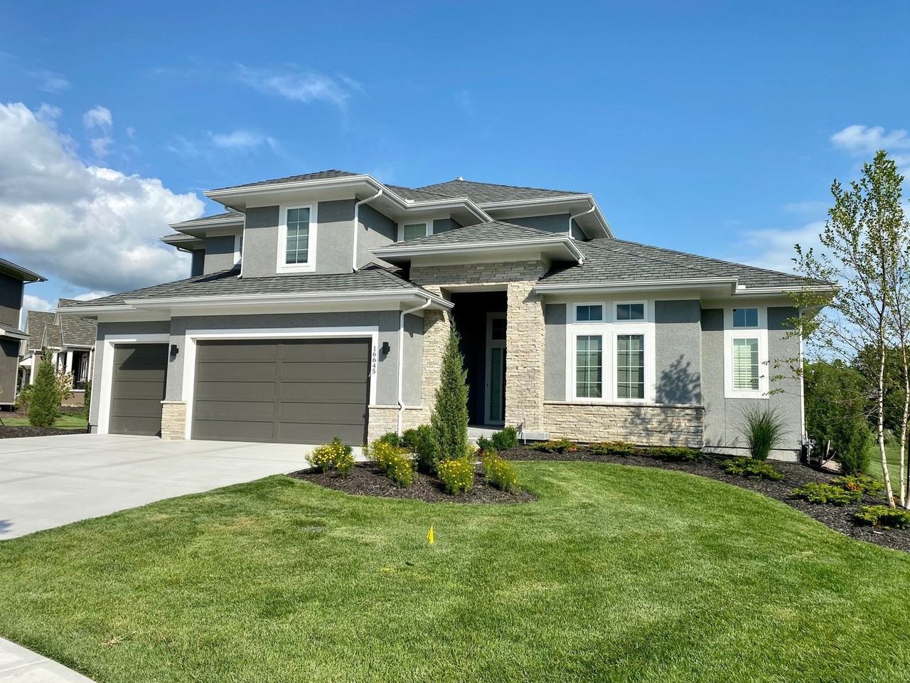 16645 King St - Photo 2 of 40