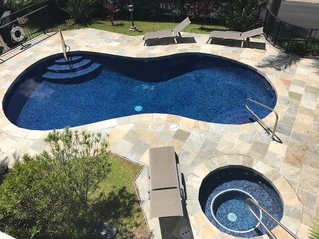 512 Iolani Ave #205 - Photo 4 of 12