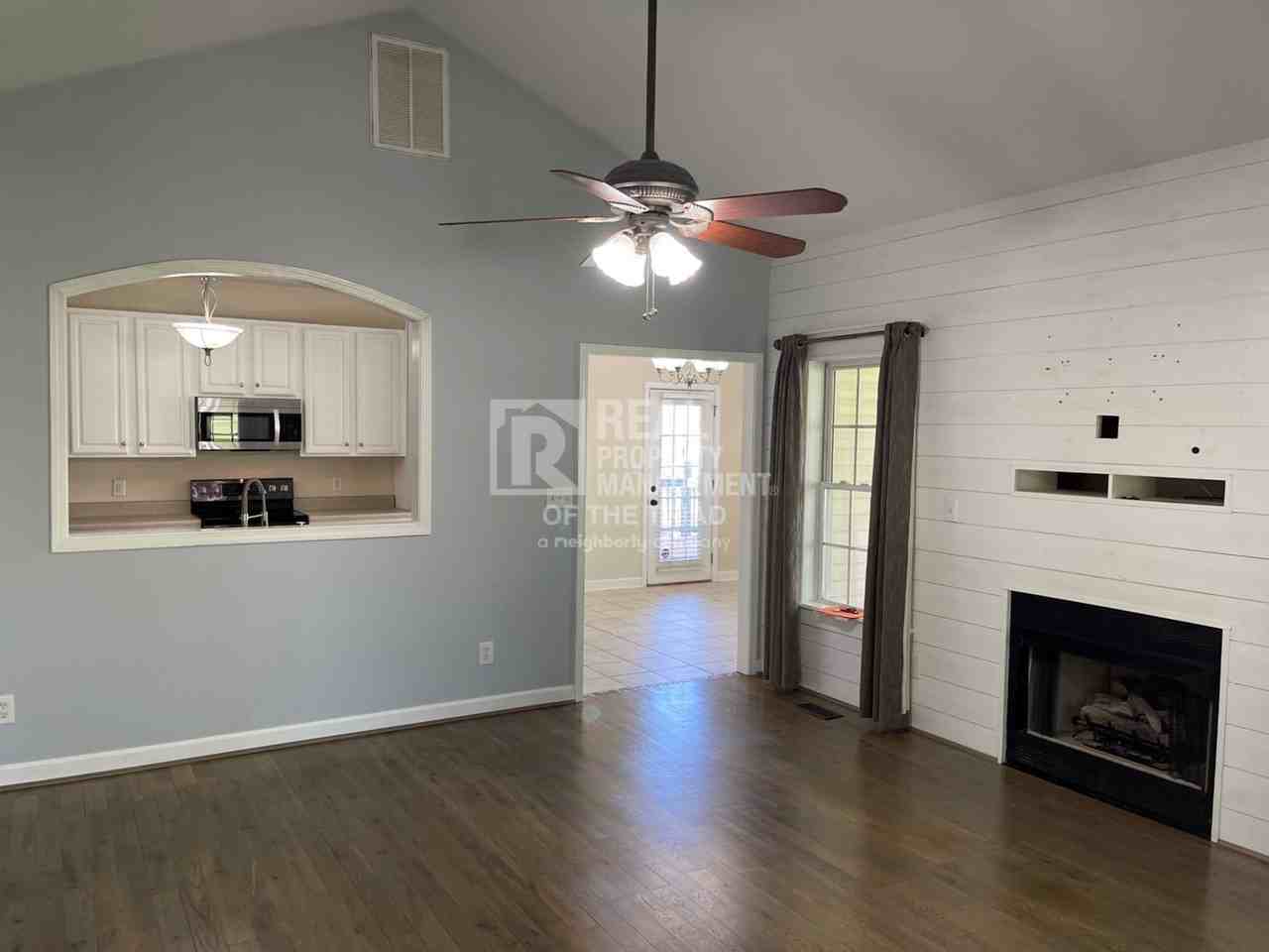204 River Run Dr - Photo 3 of 22